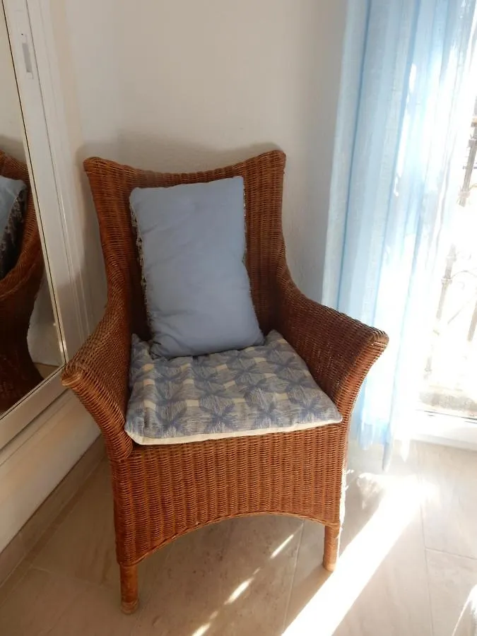 Casa vacanze Beach Villa ,Nerja, Seaview, Pool, 3 Bedrooms, Huge Terrace And Garden