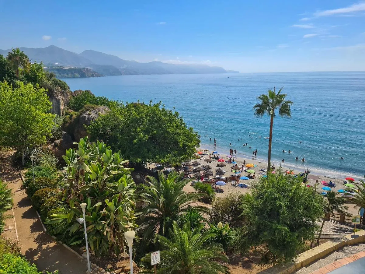 Beach Villa ,Nerja, Seaview, Pool, 3 Bedrooms, Huge Terrace And Garden 0*, Nerja
